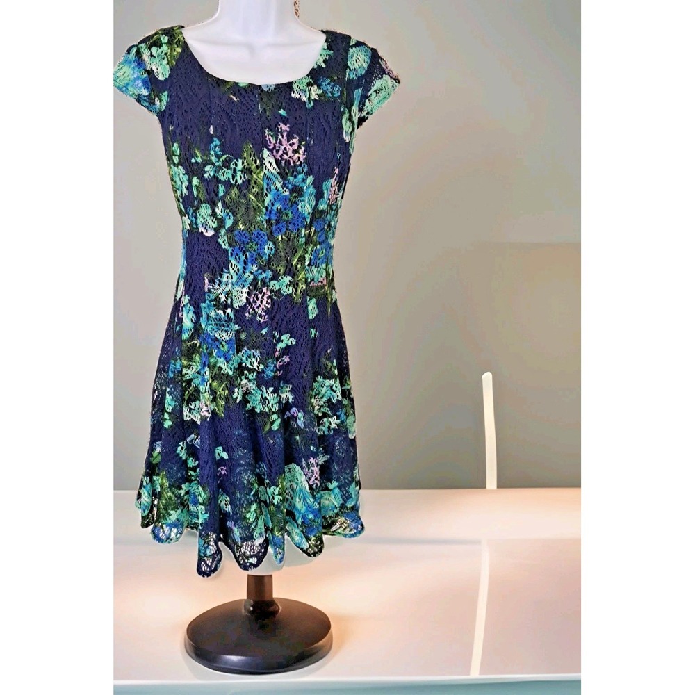 R&K Fit n Flare Dress 8 Navy Multicolor Floral Lace Overlay Popover Cap Sleeve